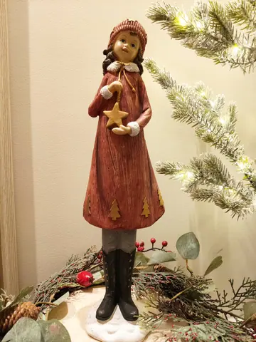 Figura Menina em resina