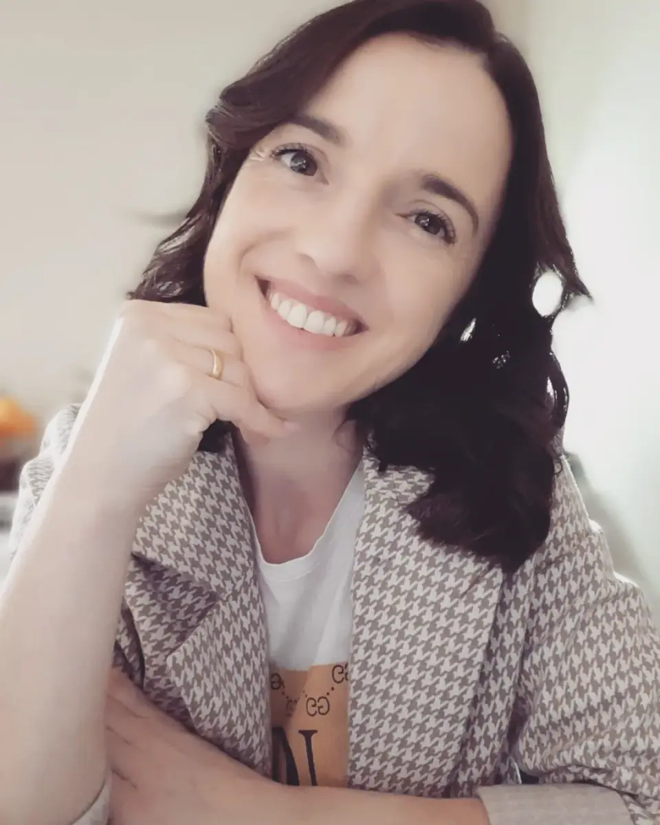Nisa Santos, fundadora da Sei De’Cor, a sorrir